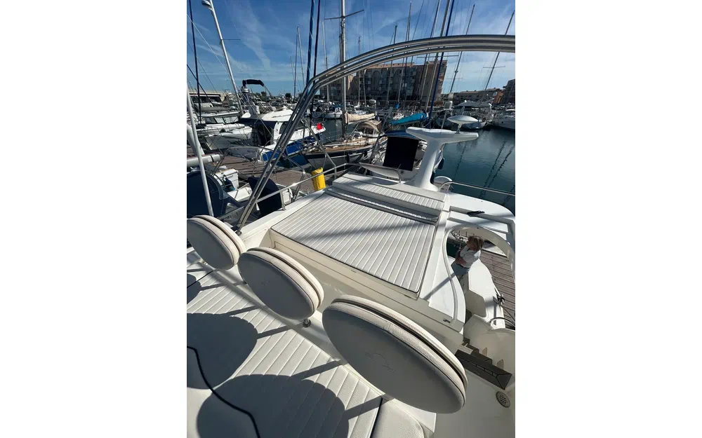 slider 29 Sealine F 34