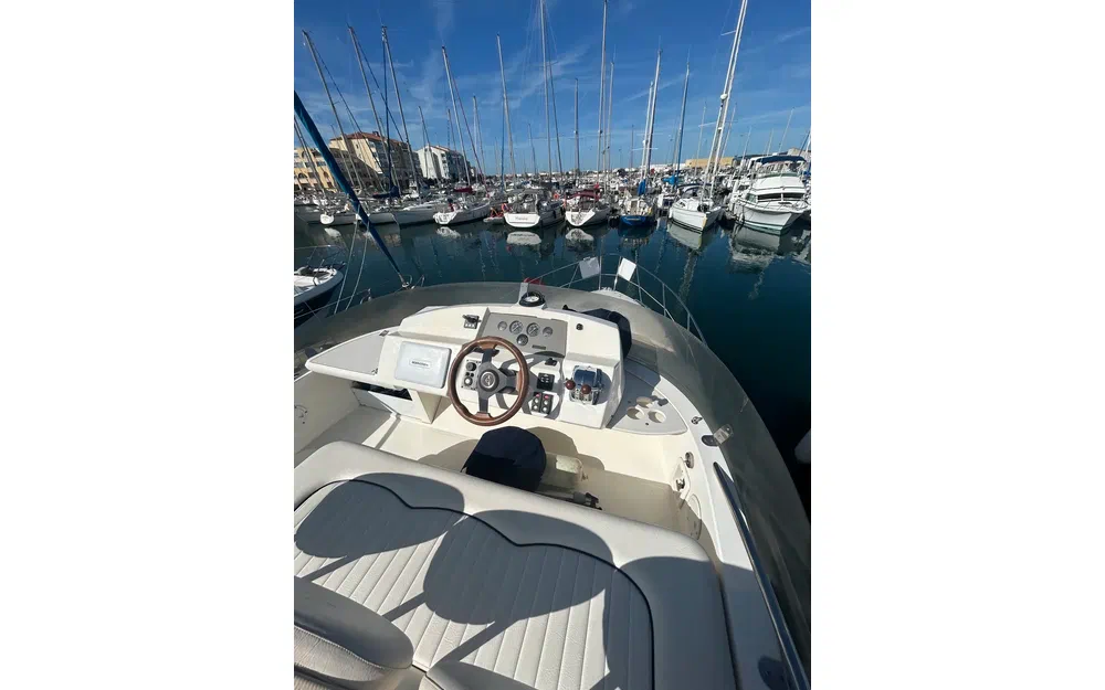 slider 30 Sealine F 34