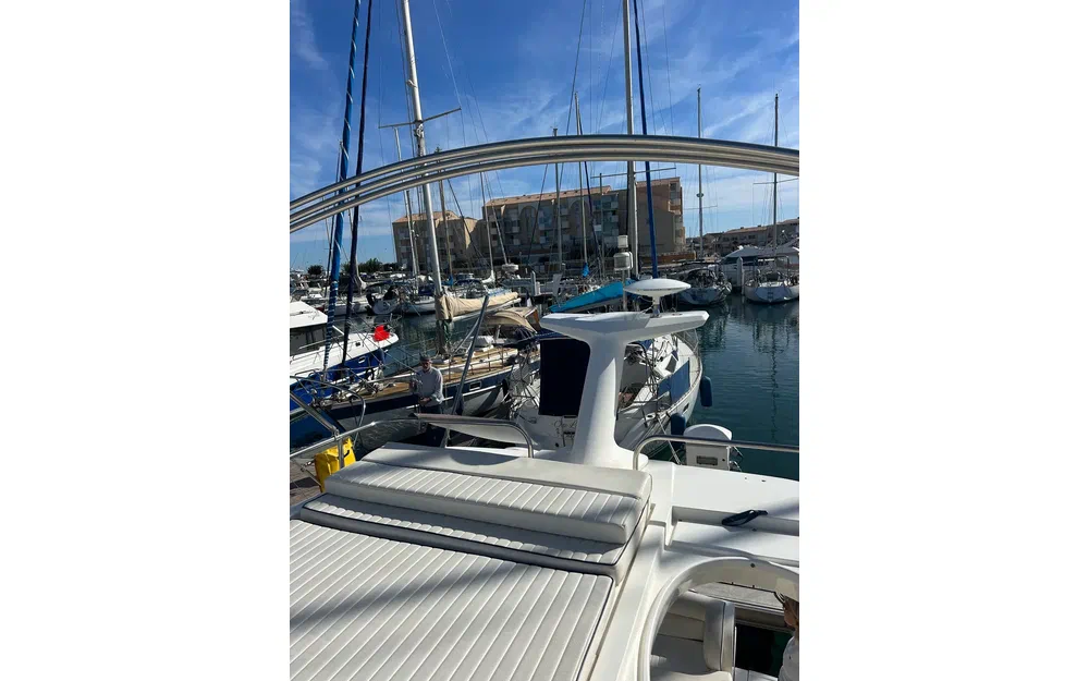 slider 33 Sealine F 34