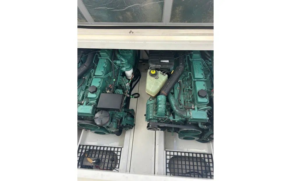 slider 4 Sealine F 34