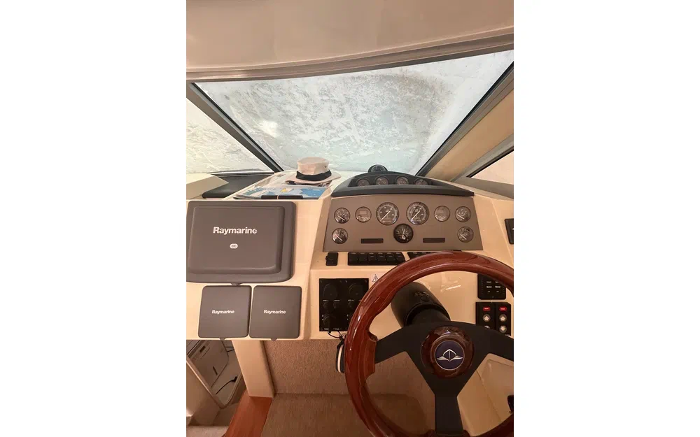 slider 5 Sealine F 34