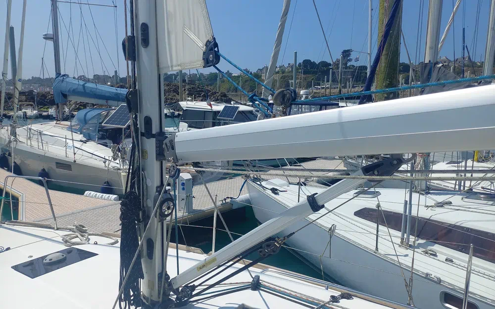 slider 6 Jeanneau sun odyssey 349