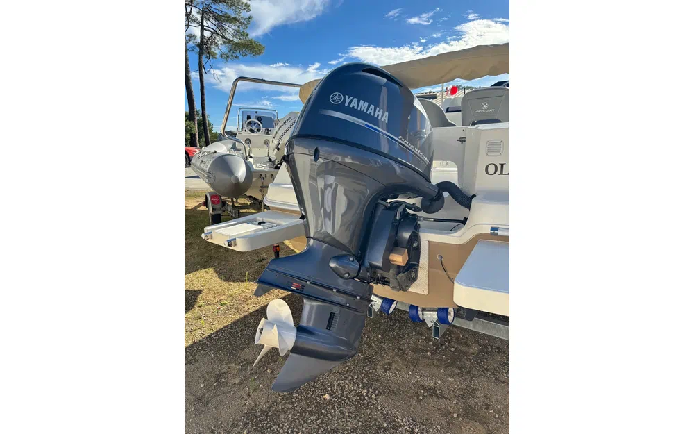 slider 4 Pacific Craft 545 Open