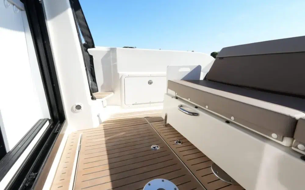 slider 8 Quicksilver Activ 905 Weekend