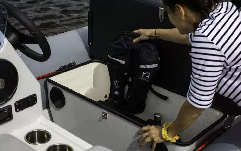 slider 1 Zodiac Open 4.2