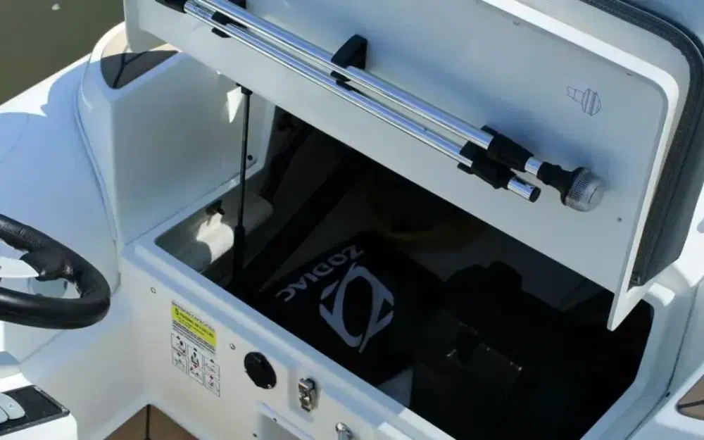 slider 2 Zodiac YACHTLINE 440