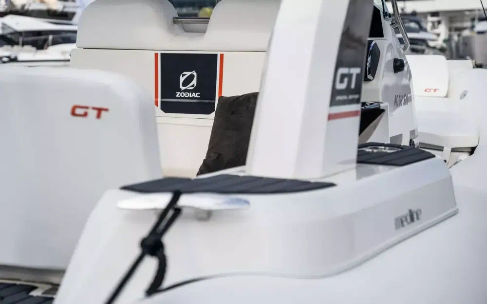 slider 4 Zodiac Medline 7.5 GT