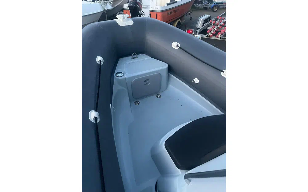 slider 4 Valiant V 500 Sport