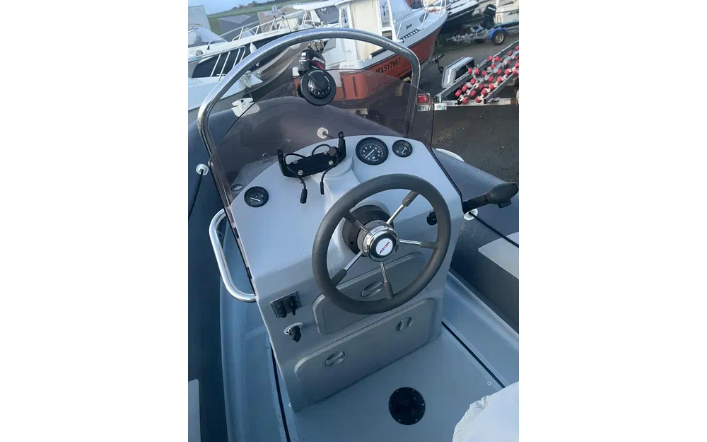 slider 6 Valiant V 500 Sport