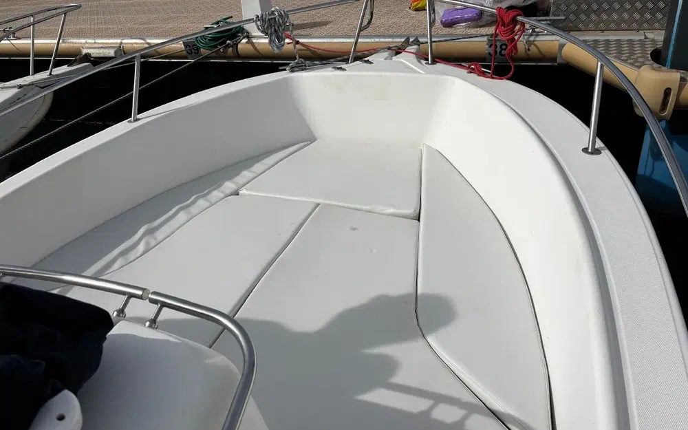 slider 3 Kelt White Shark 205