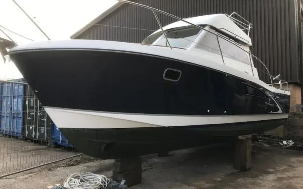 slider 0 Beneteau Antares Serie 9