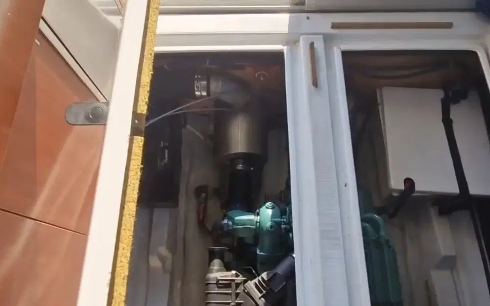 slider 15 Beneteau Antares Serie 9