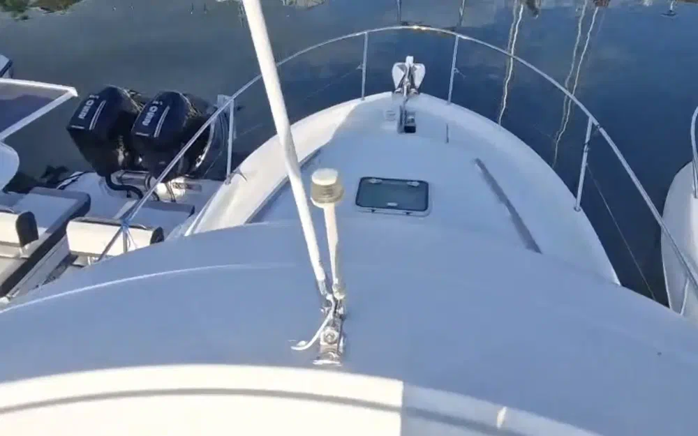 slider 18 Beneteau Antares Serie 9