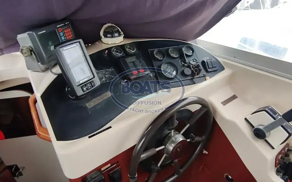 slider 11 Beneteau Antares 8