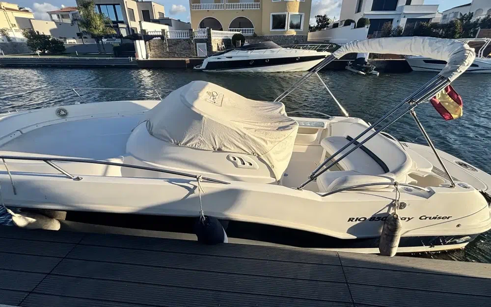 slider 31 Rio 850 Day Cruiser