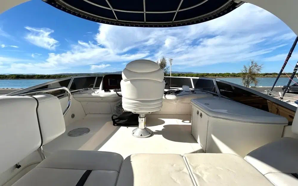 slider 7 Sea Ray 455 Sedan Bridge