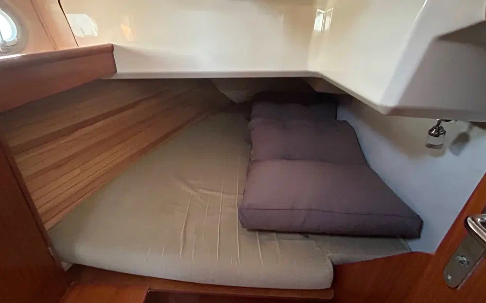 slider 10 Jeanneau Sun Odyssey 33.1