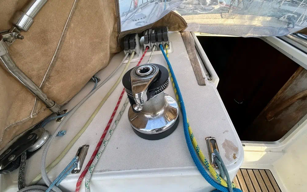 slider 17 Jeanneau Sun Odyssey 33.1