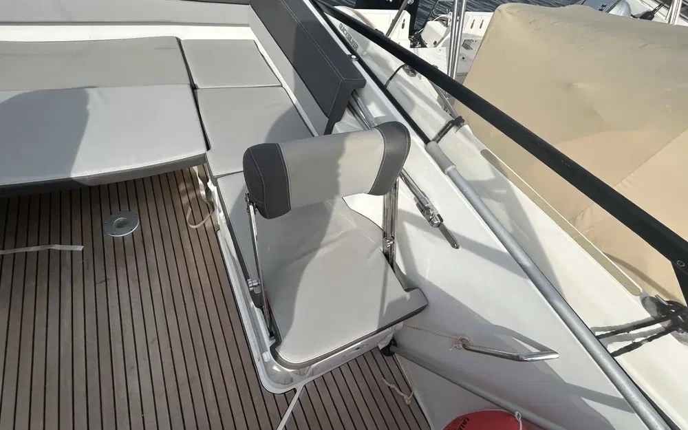 slider 9 Jeanneau Cap Camarat 6.5 DC