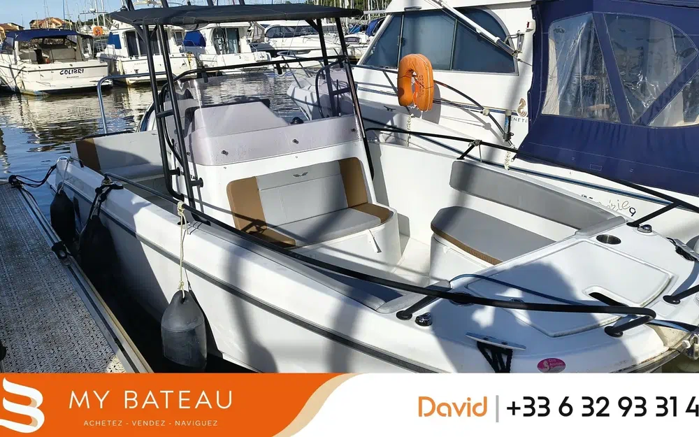 slider 0 Beneteau Flyer 8 SPACEdeck