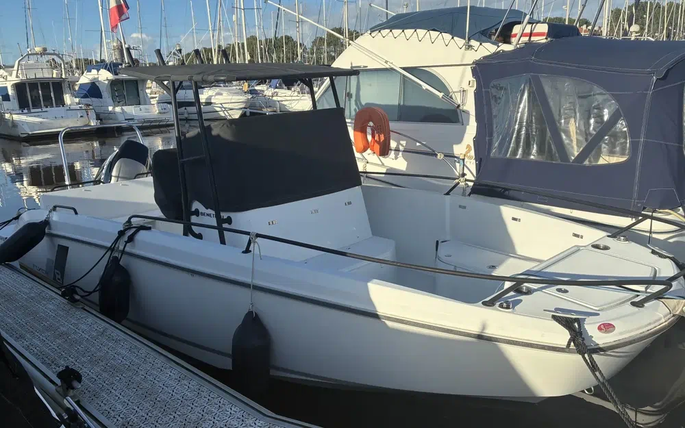 slider 3 Beneteau Flyer 8 SPACEdeck
