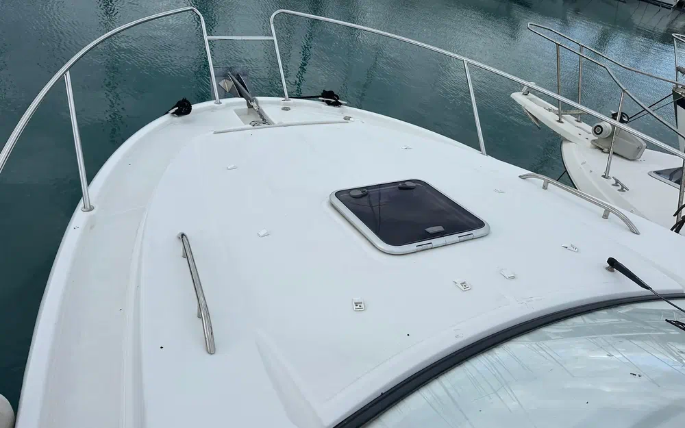 slider 5 Jeanneau Leader 8