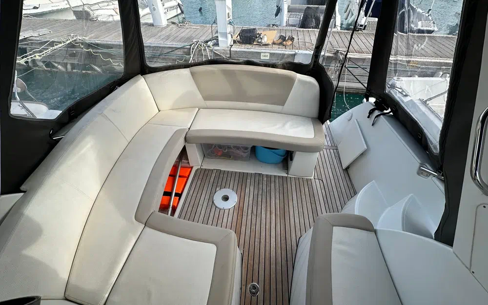 slider 6 Jeanneau Leader 8