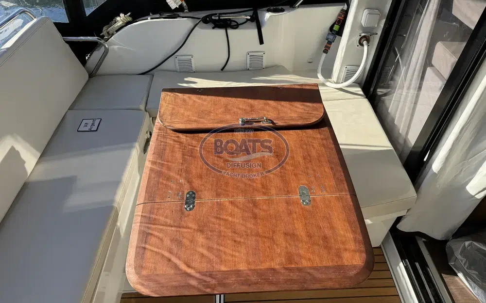 slider 3 Beneteau Antares 9 OB