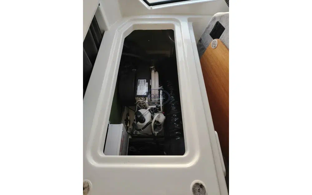 slider 6 Beneteau Antares 9 OB