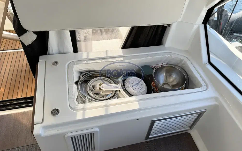 slider 7 Beneteau Antares 9 OB