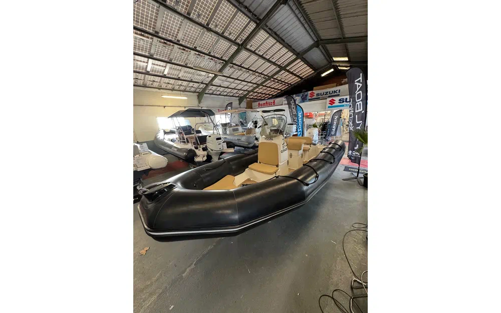 slider 1 Bombard Sunrider 650 Neo