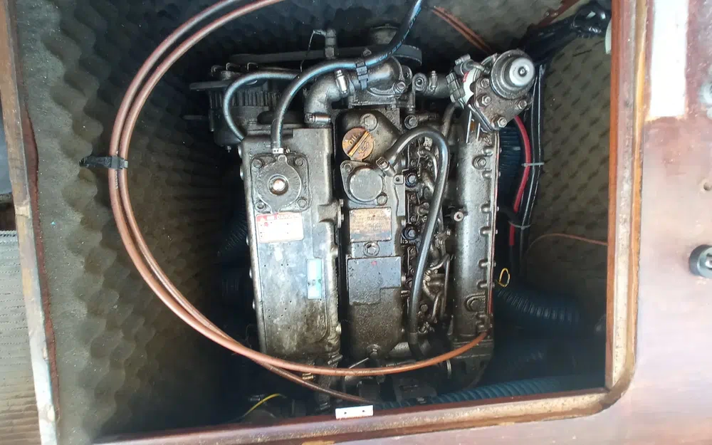 slider 18 Beneteau Antares 680