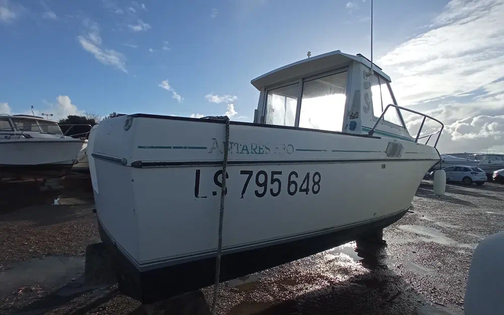 slider 3 Beneteau Antares 680