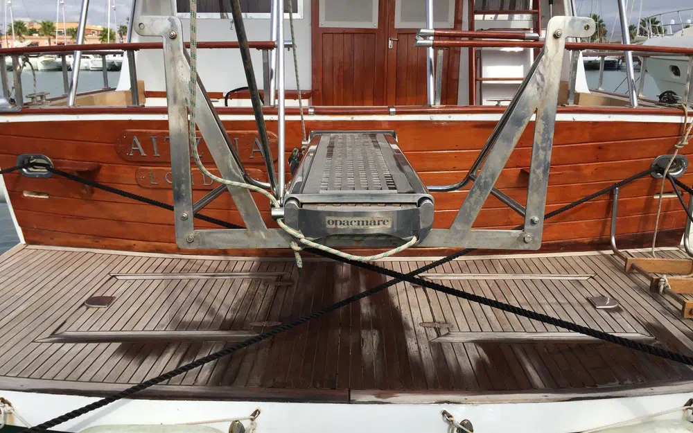 slider 1 Island Gypsy 44 Motor Cruiser