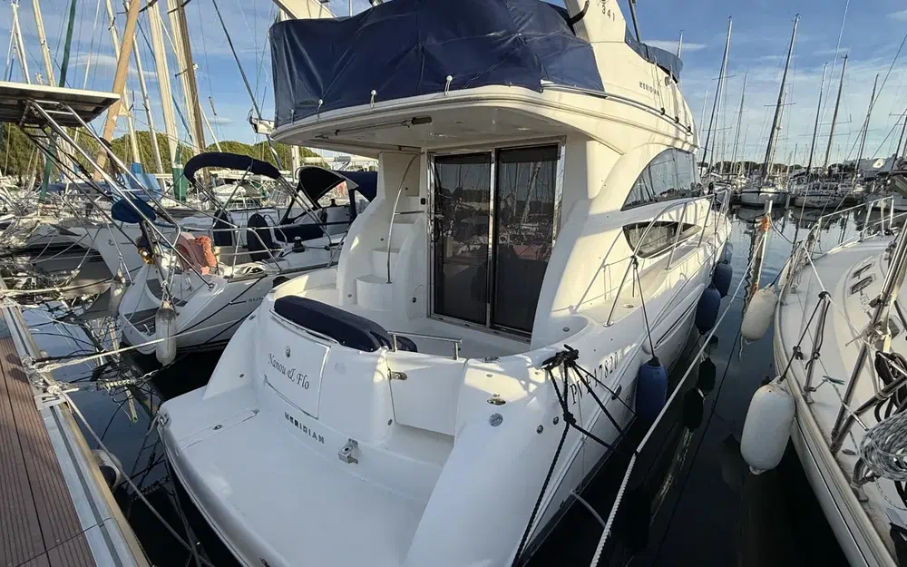 slider 1 Meridian Yacht 341