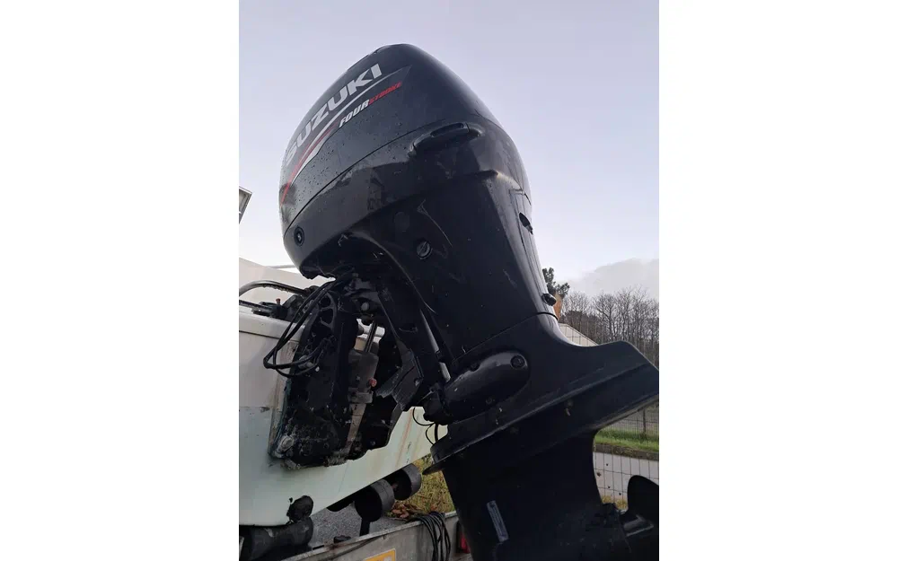 slider 5 Jeanneau Cap Camarat 575