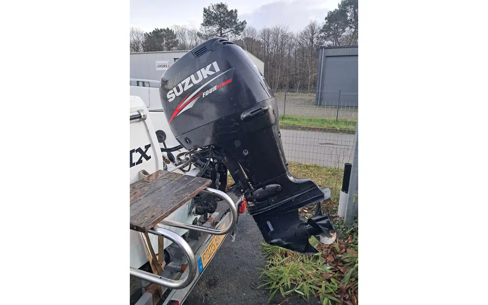 slider 8 Jeanneau Cap Camarat 575