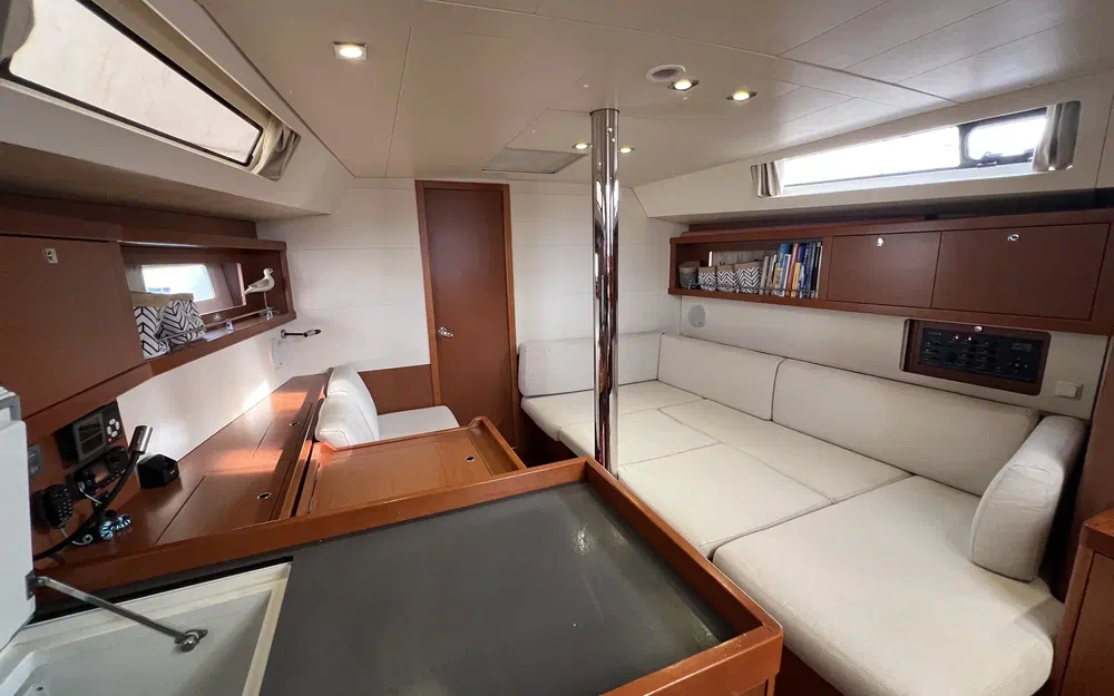 slider 12 Beneteau Oceanis 41