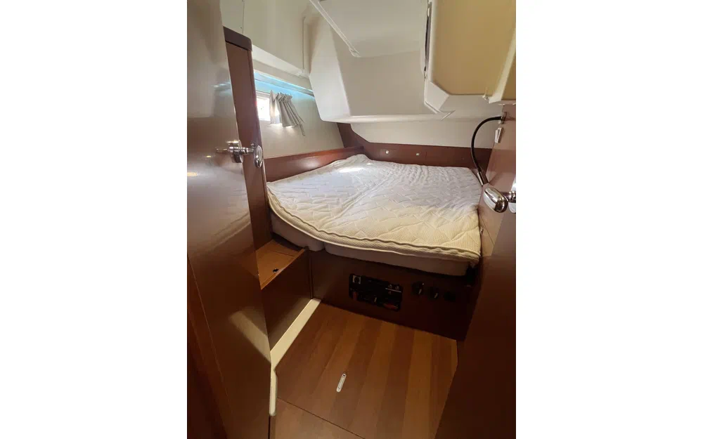 slider 15 Beneteau Oceanis 41