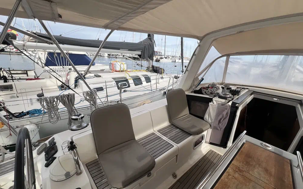 slider 3 Beneteau Oceanis 41