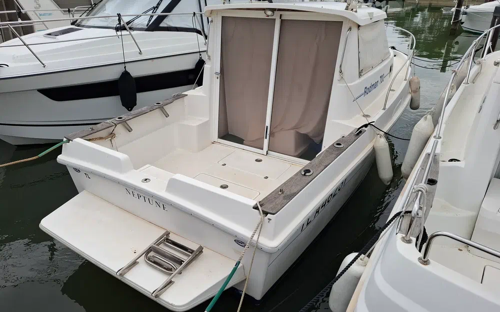 slider 24 Rodman 700