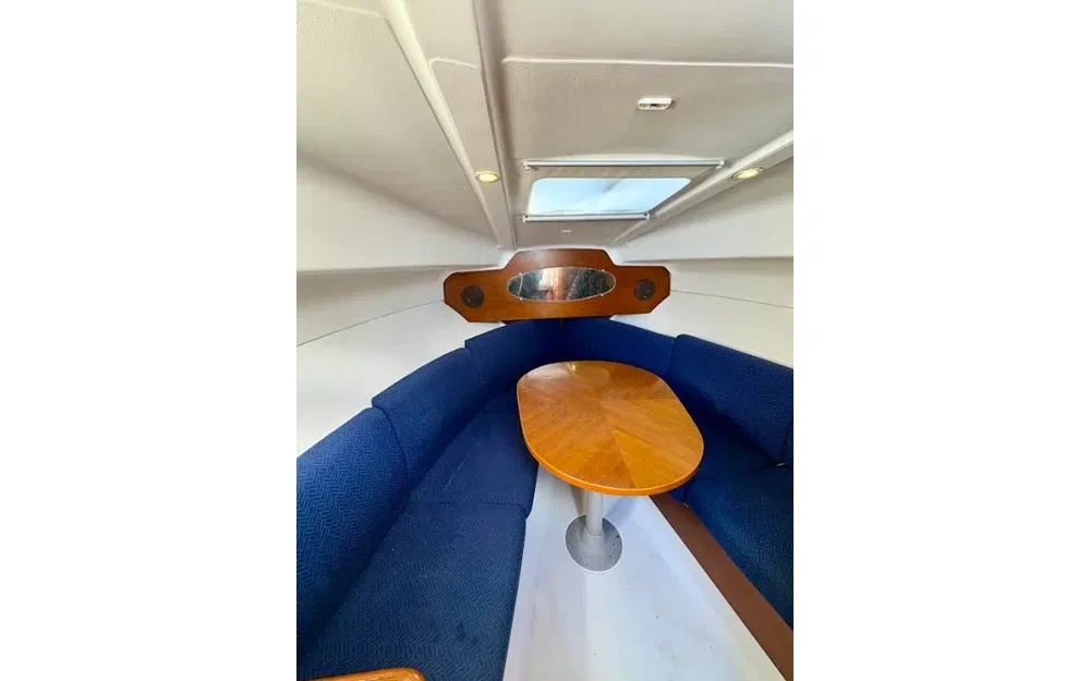 slider 9 Beneteau Flyer 701