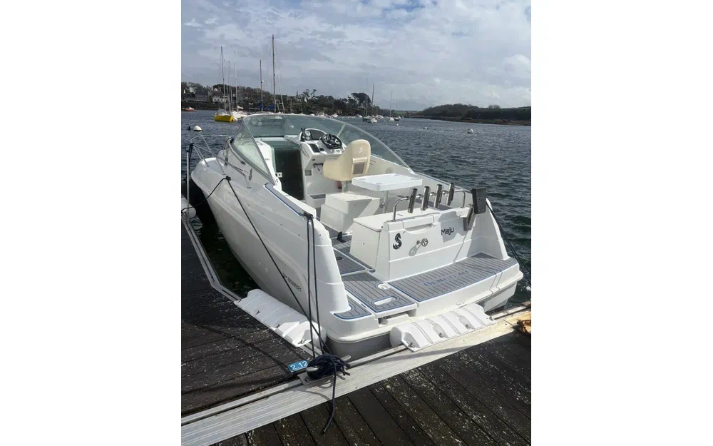 slider 1 Beneteau Flyer 701