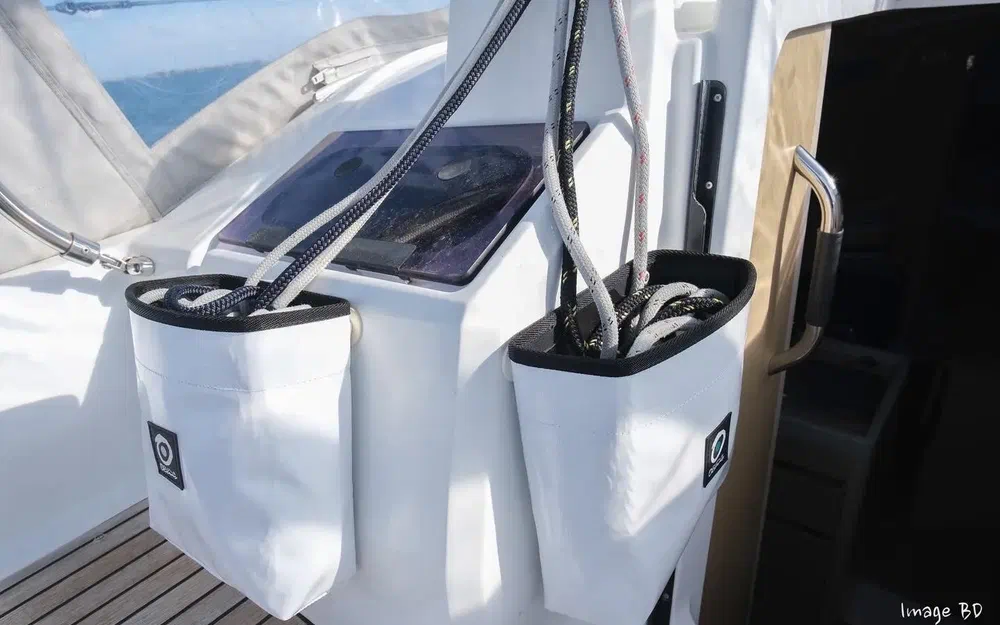 slider 16 Beneteau Oceanis 30.1