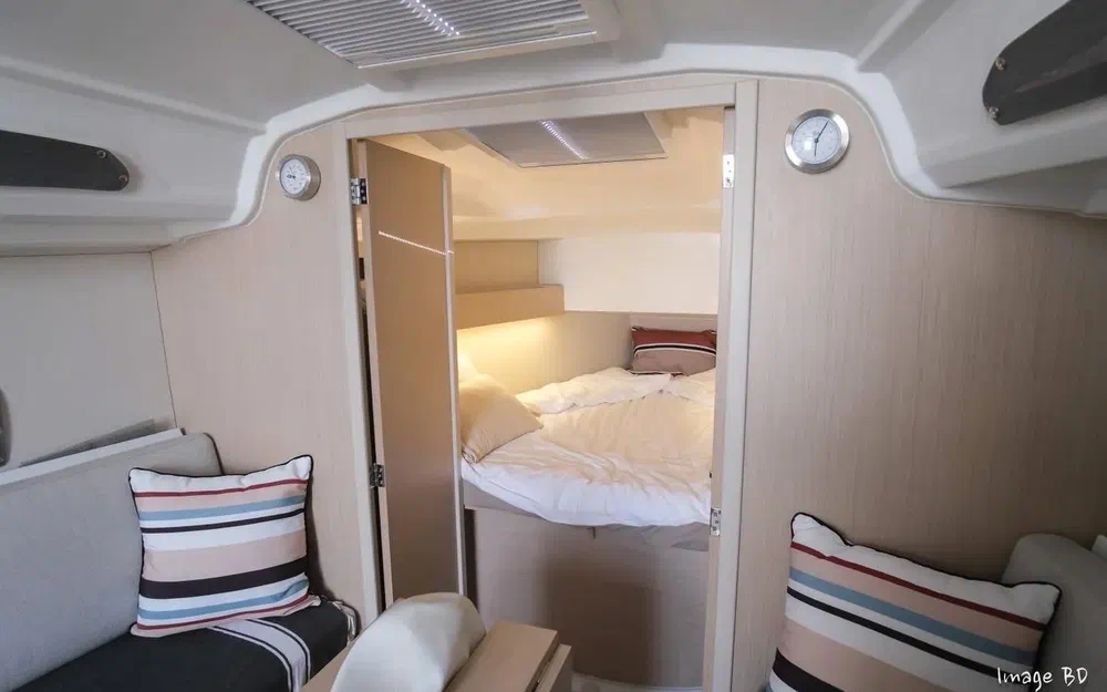 slider 17 Beneteau Oceanis 30.1