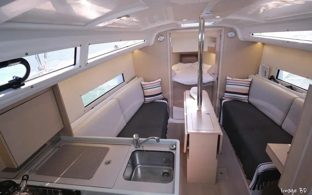 slider 33 Beneteau Oceanis 30.1