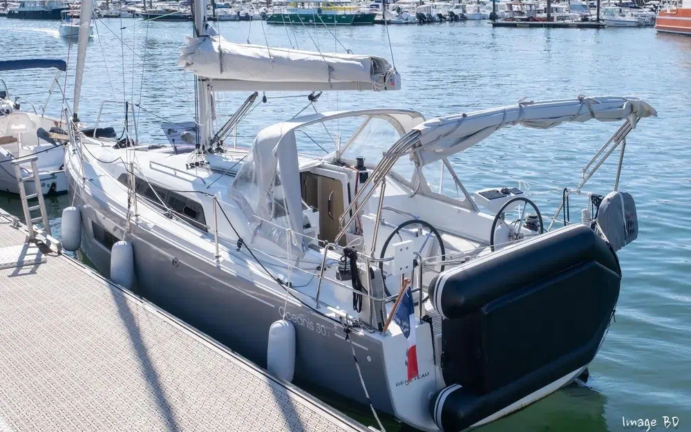 slider 36 Beneteau Oceanis 30.1