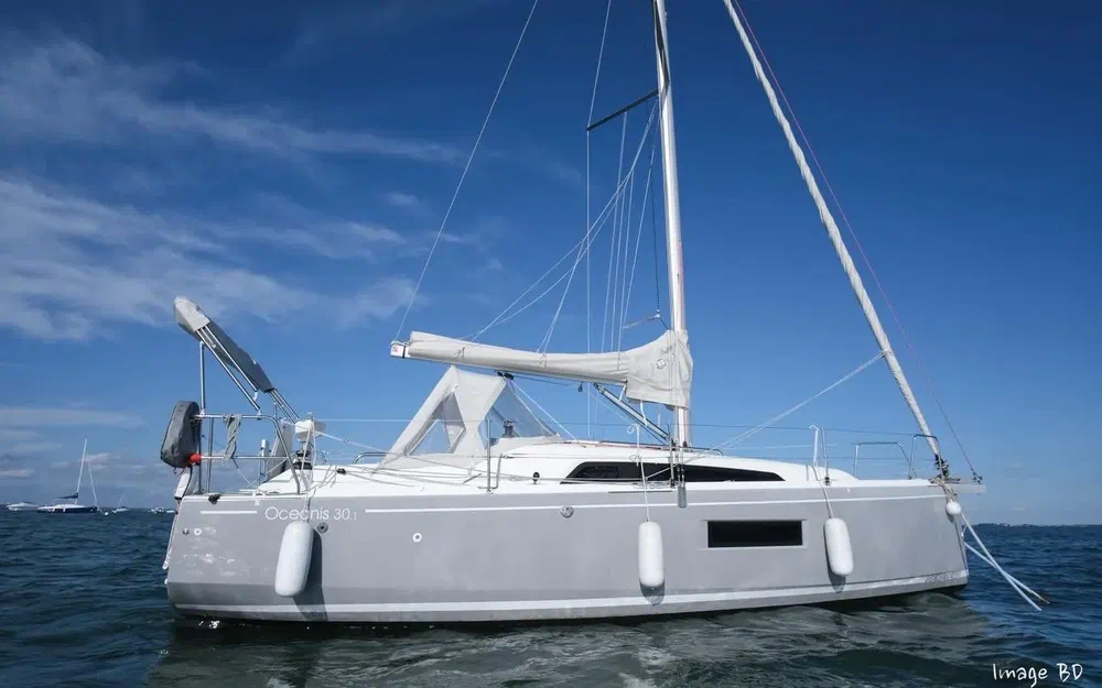 slider 5 Beneteau Oceanis 30.1