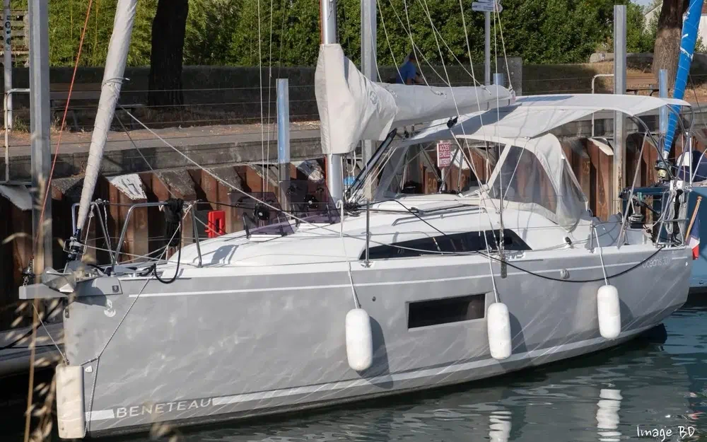 slider 7 Beneteau Oceanis 30.1