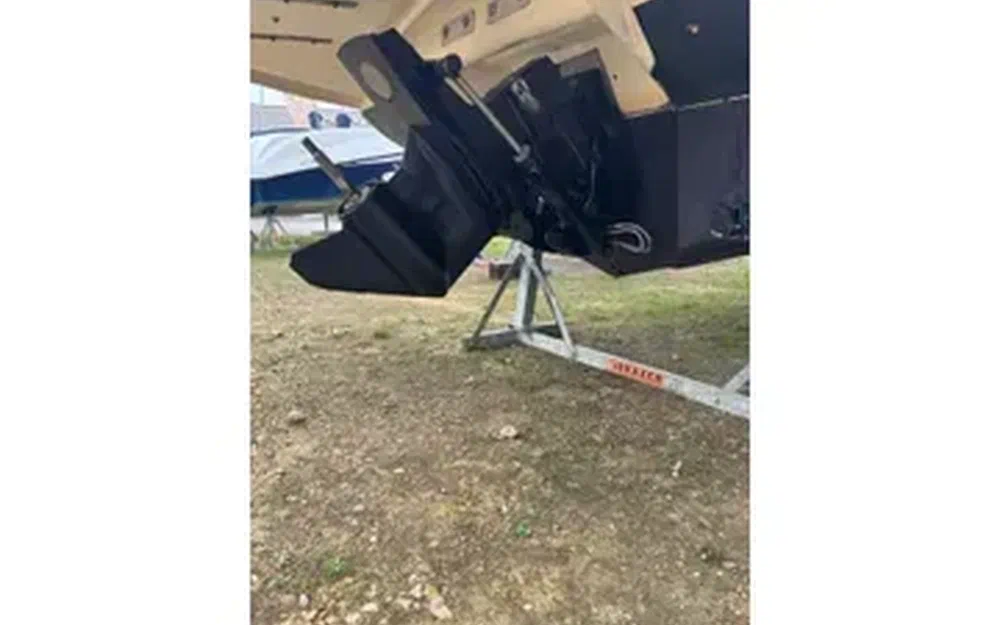 slider 8 Sea Ray 220 Sunsport